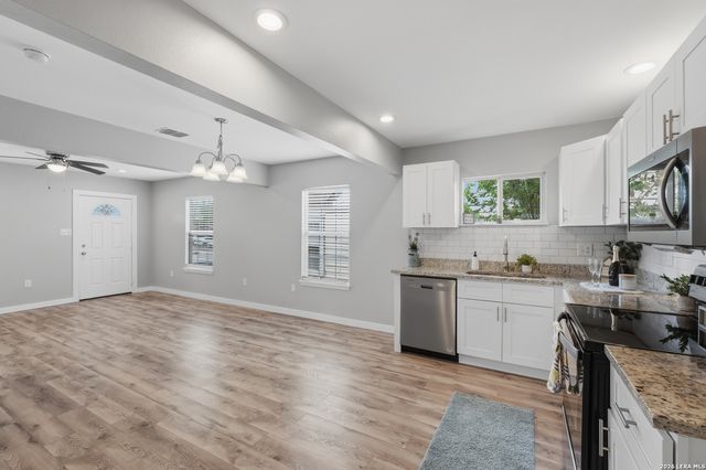 2035 Waverly, San Antonio, TX 78228