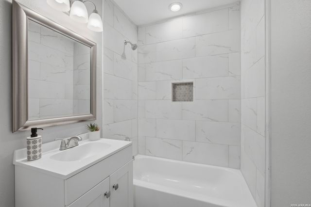 2035 Waverly, San Antonio, TX 78228