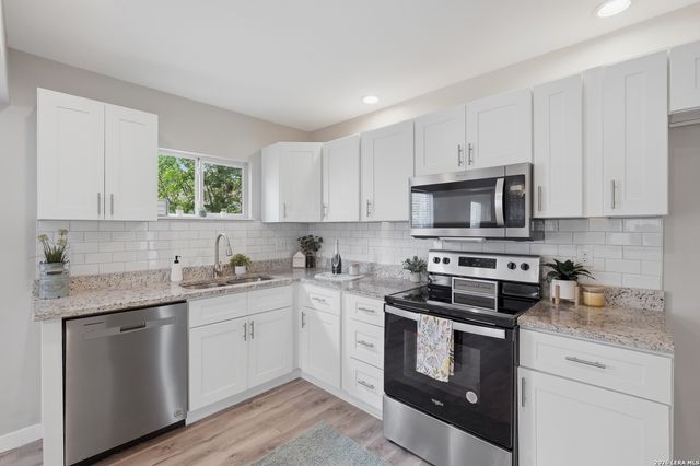 2035 Waverly, San Antonio, TX 78228