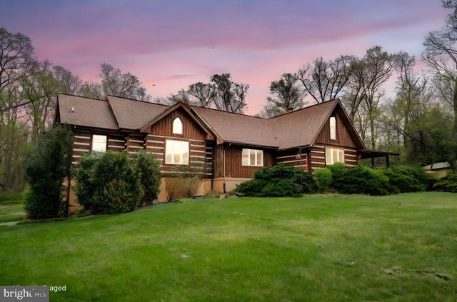 1720 CHARLES RAY ACRES DR, Sykesville, MD 21784