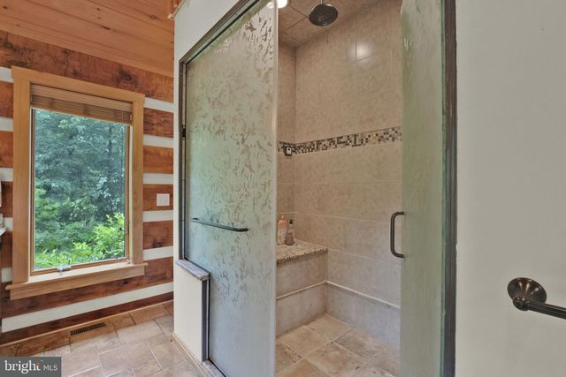 1720 CHARLES RAY ACRES DR, Sykesville, MD 21784