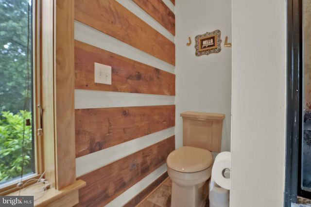1720 CHARLES RAY ACRES DR, Sykesville, MD 21784