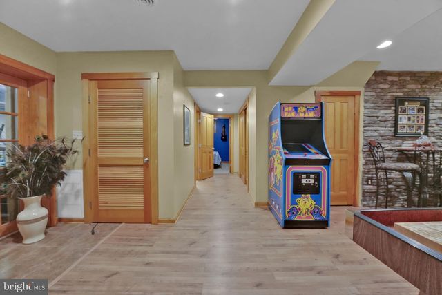 1720 CHARLES RAY ACRES DR, Sykesville, MD 21784
