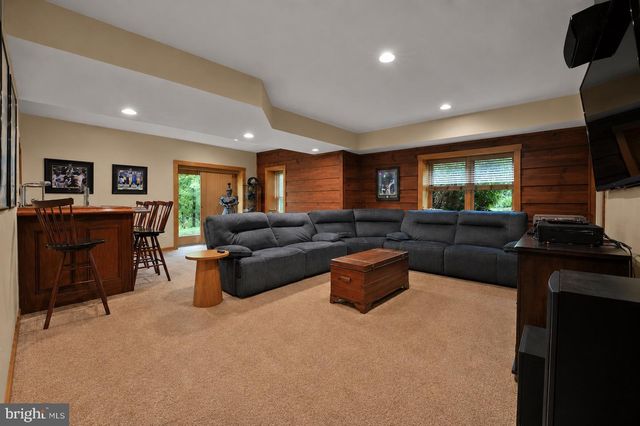 1720 CHARLES RAY ACRES DR, Sykesville, MD 21784