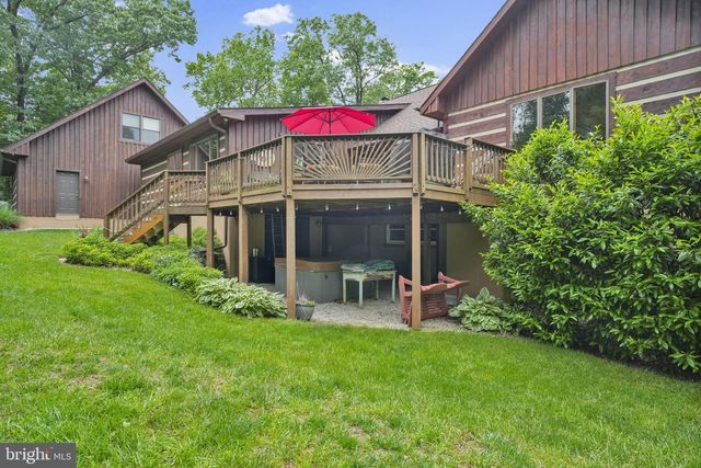 1720 CHARLES RAY ACRES DR, Sykesville, MD 21784