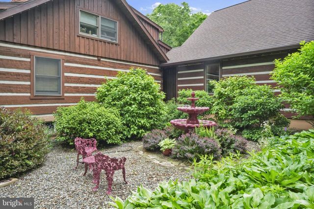 1720 CHARLES RAY ACRES DR, Sykesville, MD 21784