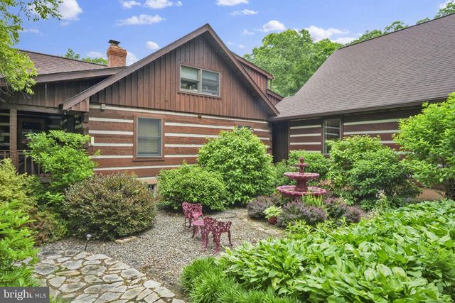 1720 CHARLES RAY ACRES DR, Sykesville, MD 21784