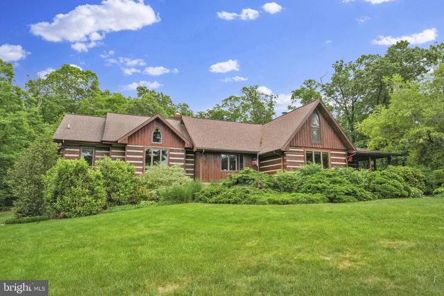 1720 CHARLES RAY ACRES DR, Sykesville, MD 21784