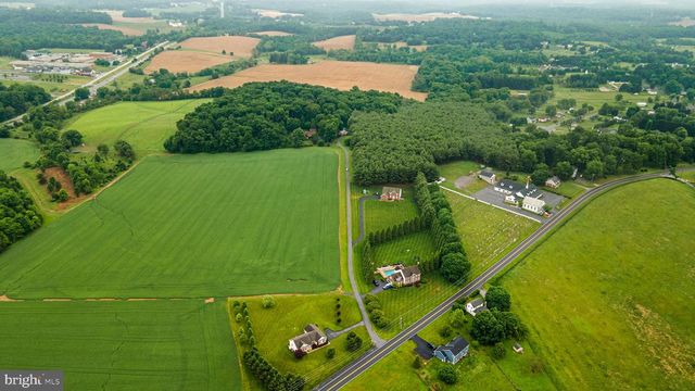 1720 CHARLES RAY ACRES DR, Sykesville, MD 21784