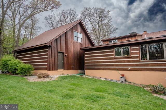 1720 CHARLES RAY ACRES DR, Sykesville, MD 21784
