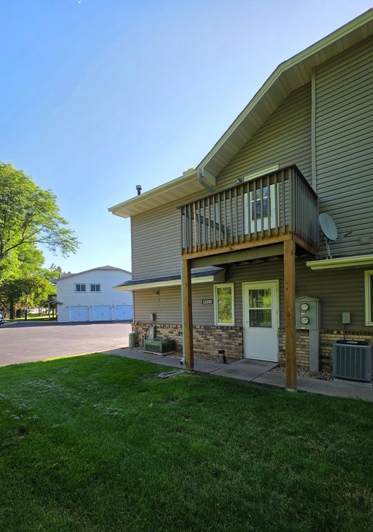 11330 Ibis Street NW, Coon Rapids, MN 55433