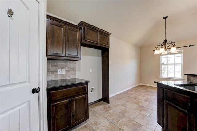 18432 Camborne Avenue, Edmond, OK 73012