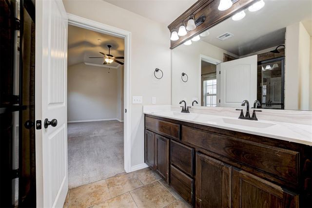 18432 Camborne Avenue, Edmond, OK 73012