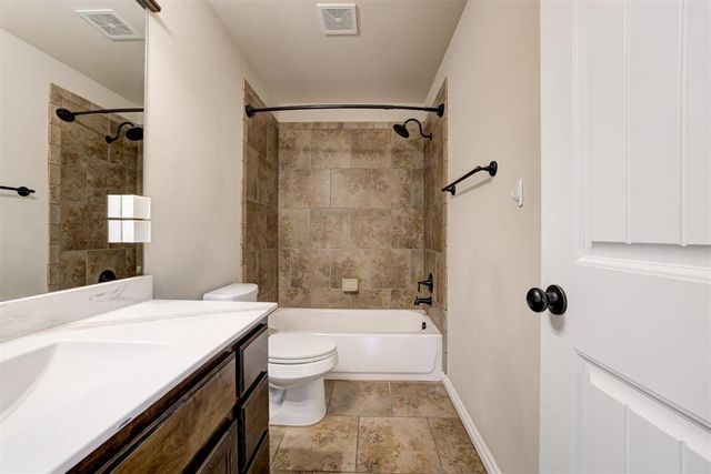 18432 Camborne Avenue, Edmond, OK 73012