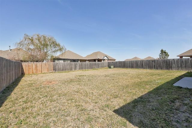 18432 Camborne Avenue, Edmond, OK 73012