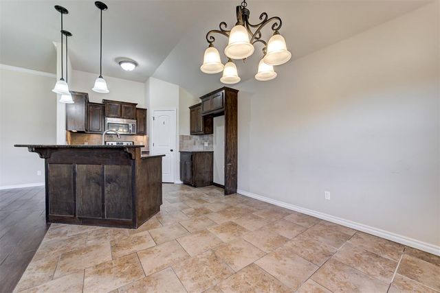 18432 Camborne Avenue, Edmond, OK 73012