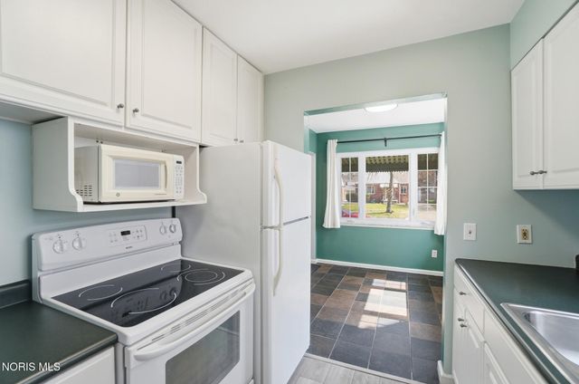 2731 Latonia Boulevard, Toledo, OH 43606