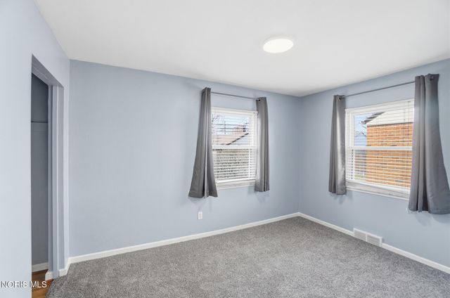 2731 Latonia Boulevard, Toledo, OH 43606