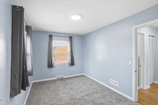 2731 Latonia Boulevard, Toledo, OH 43606