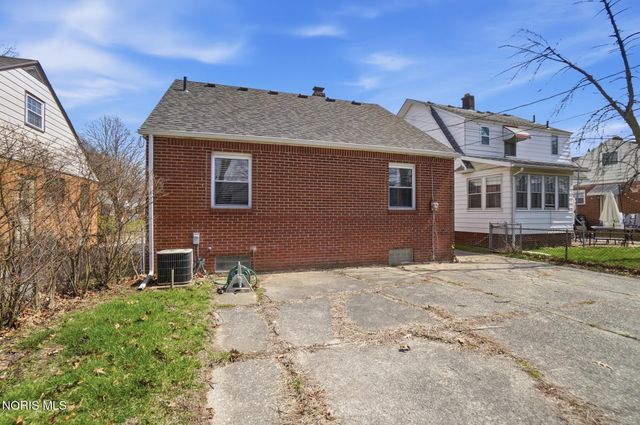 2731 Latonia Boulevard, Toledo, OH 43606