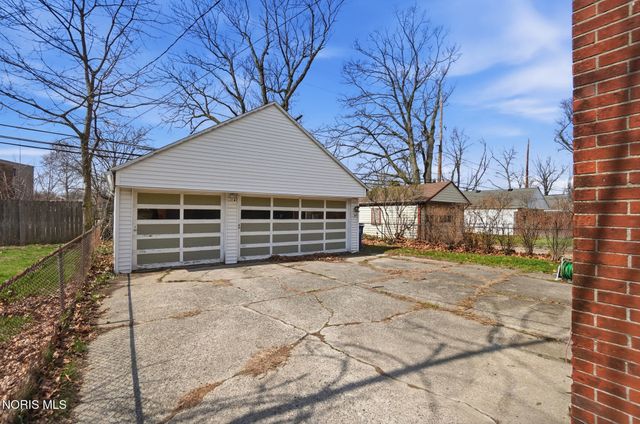 2731 Latonia Boulevard, Toledo, OH 43606