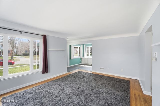 2731 Latonia Boulevard, Toledo, OH 43606