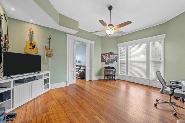 702 N 15th Street, Waco, TX 76707