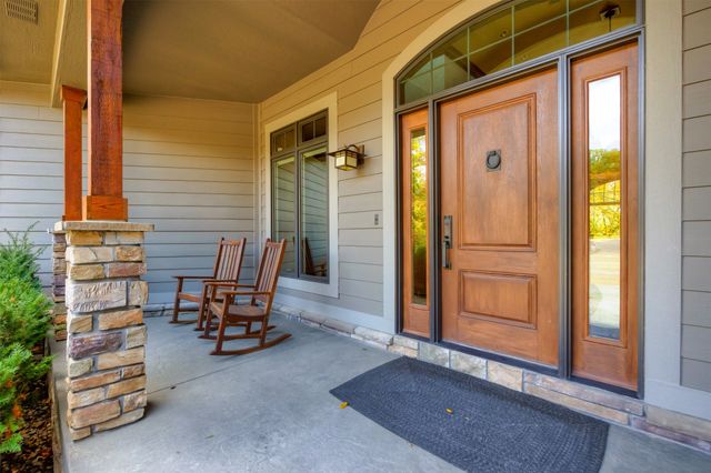 1004 Oakwood Drive, Polk City, IA 50226