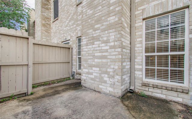 3088 Holly Hall Street 3088, Houston, TX 77054