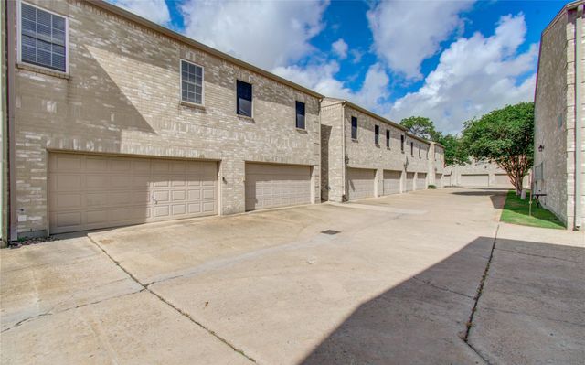 3088 Holly Hall Street 3088, Houston, TX 77054