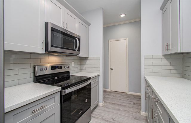 3088 Holly Hall Street 3088, Houston, TX 77054