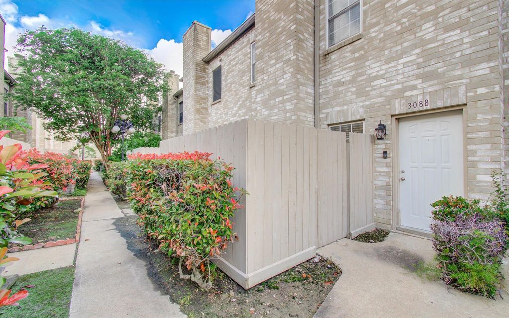 3088 Holly Hall Street 3088, Houston, TX 77054