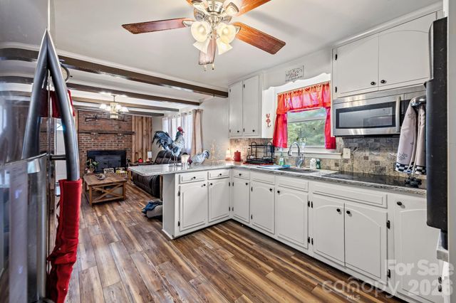 137 Foursquare Road, Mooresville, NC 28115