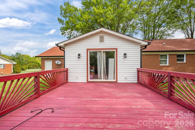 137 Foursquare Road, Mooresville, NC 28115