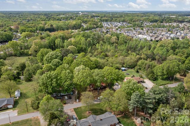 137 Foursquare Road, Mooresville, NC 28115