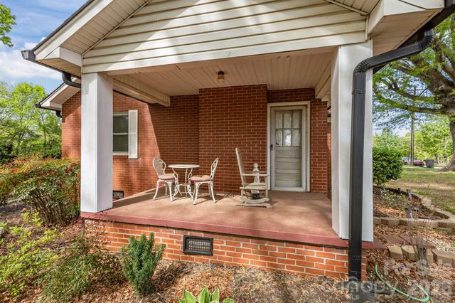 137 Foursquare Road, Mooresville, NC 28115