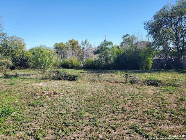 1807 & 1811 Burleson, San Antonio, TX 78202