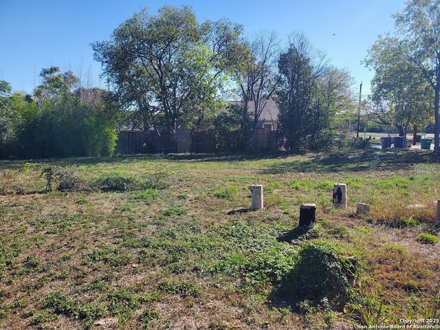 1807 & 1811 Burleson, San Antonio, TX 78202