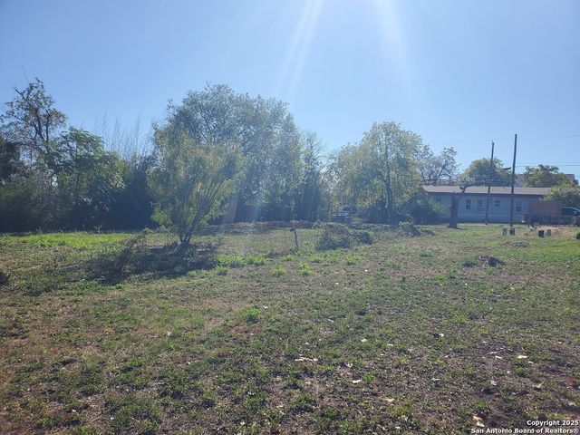 1807 & 1811 Burleson, San Antonio, TX 78202