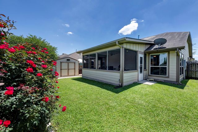 208 Boulder Drive, Navasota, TX 77868