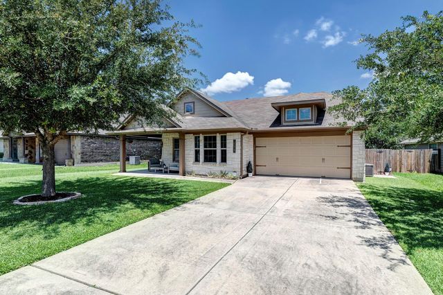 208 Boulder Drive, Navasota, TX 77868