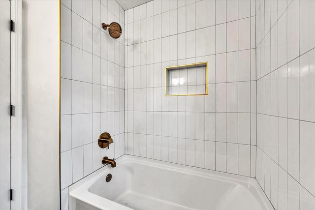 2825 Fairway Forest DR, Salem, VA 24153