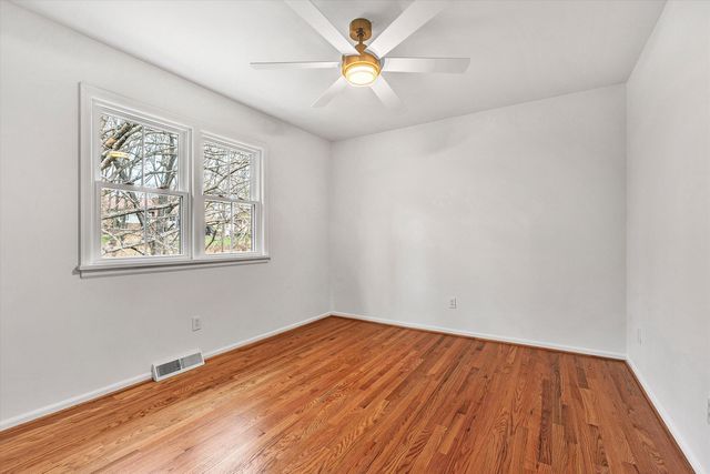 2825 Fairway Forest DR, Salem, VA 24153