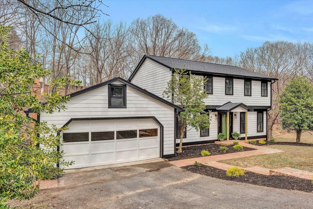 2825 Fairway Forest DR, Salem, VA 24153