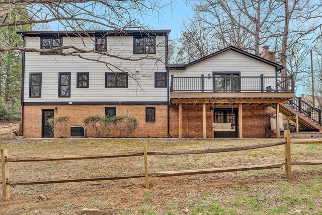 2825 Fairway Forest DR, Salem, VA 24153