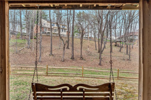 2825 Fairway Forest DR, Salem, VA 24153