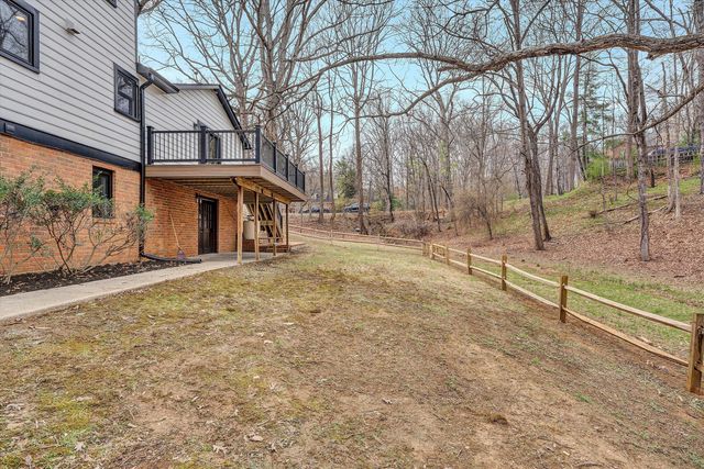 2825 Fairway Forest DR, Salem, VA 24153