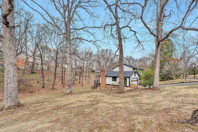 2825 Fairway Forest DR, Salem, VA 24153