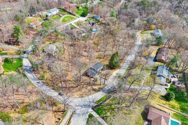 2825 Fairway Forest DR, Salem, VA 24153