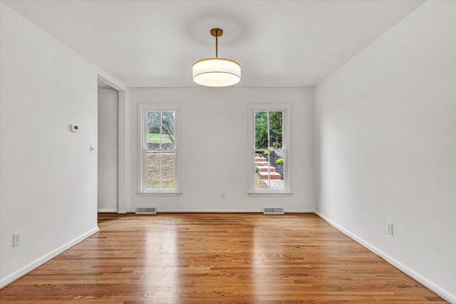 2825 Fairway Forest DR, Salem, VA 24153